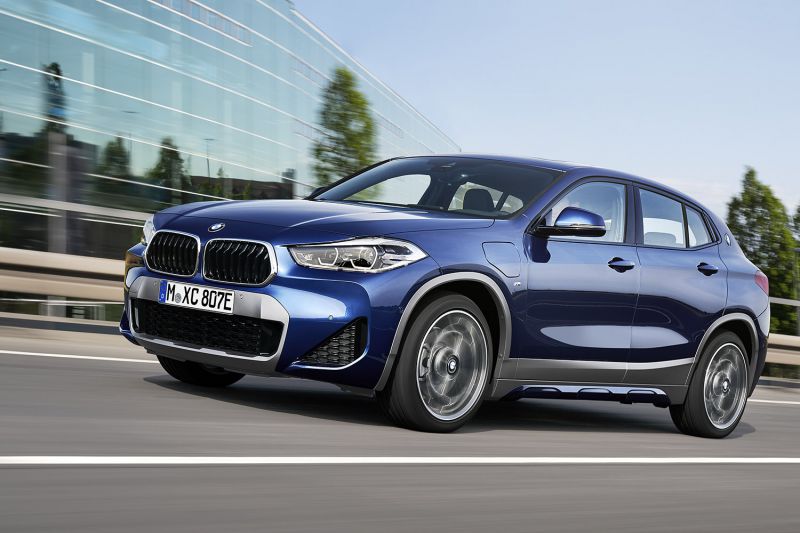 La BMW X2 xDrive25e