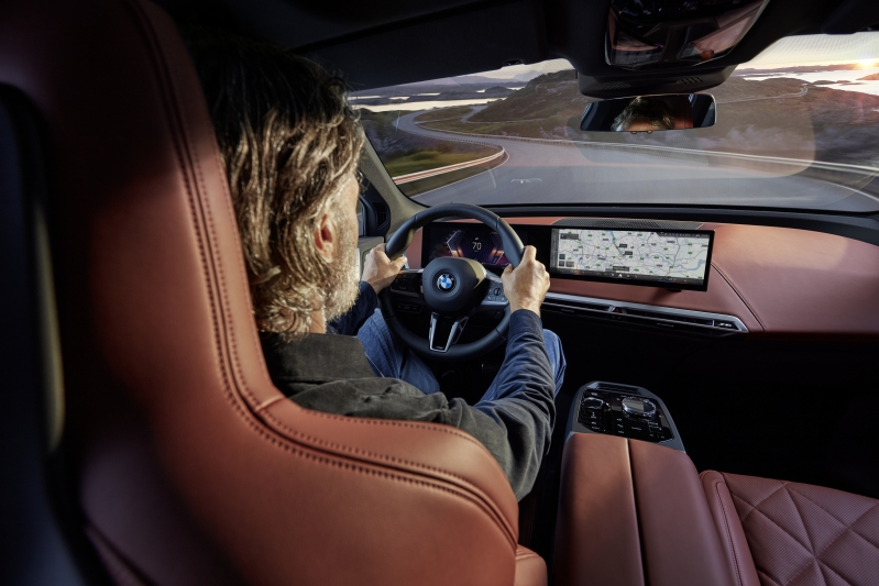 BMW iX