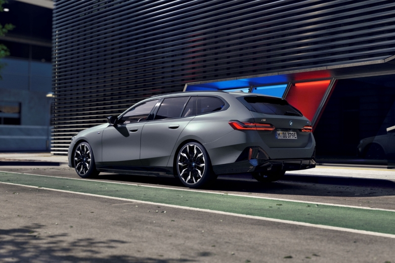 BMW i5 Touring
