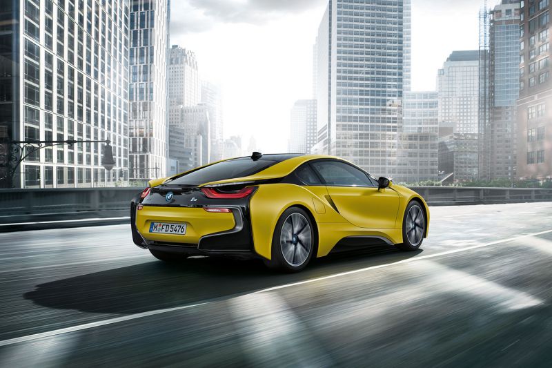 BMW i8 Protonic Frozen Yellow Édition