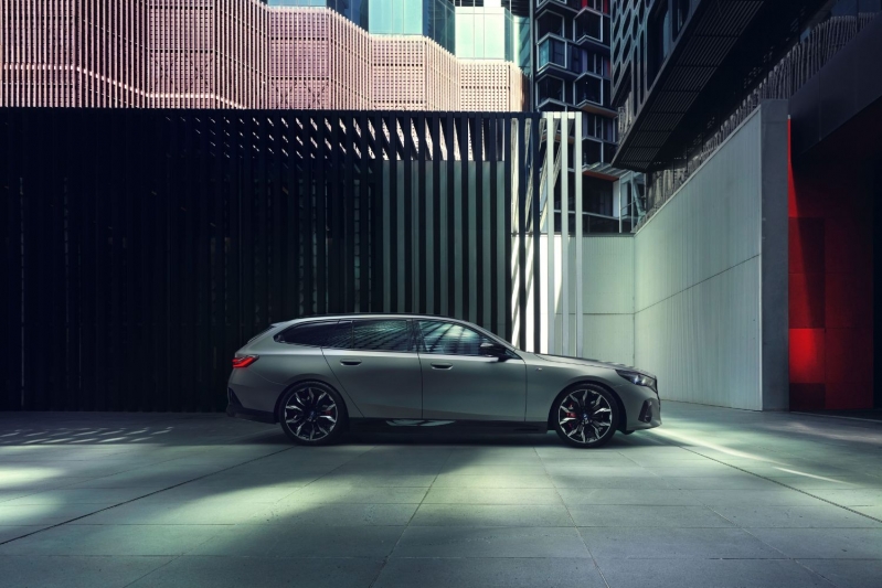 The 5 Touring