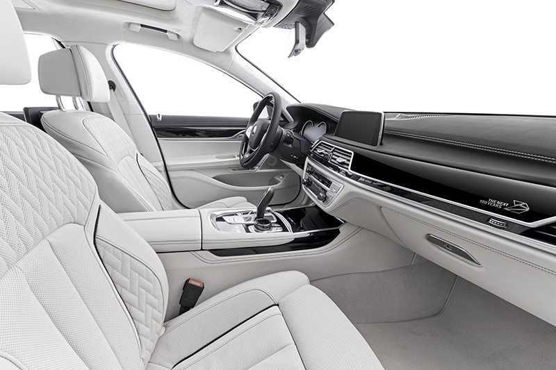 Edition BMW Série 7 Individual The Next 100 Years