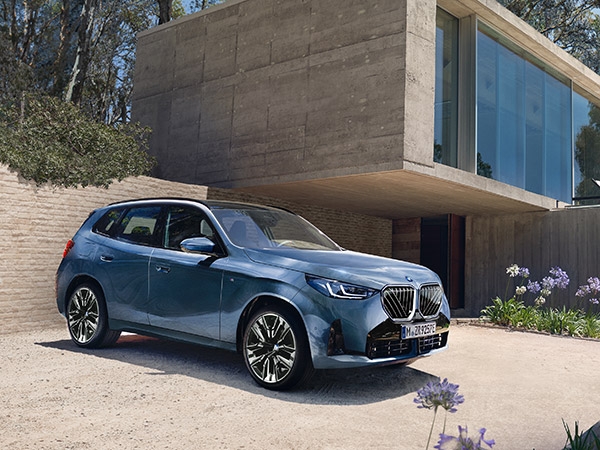 Vous souhaitez découvrir le plaisir de conduire à bord d'une BMW ?
Retrouvez, un large choix de véhicules d'occasion prêts à partir chez Horizon !